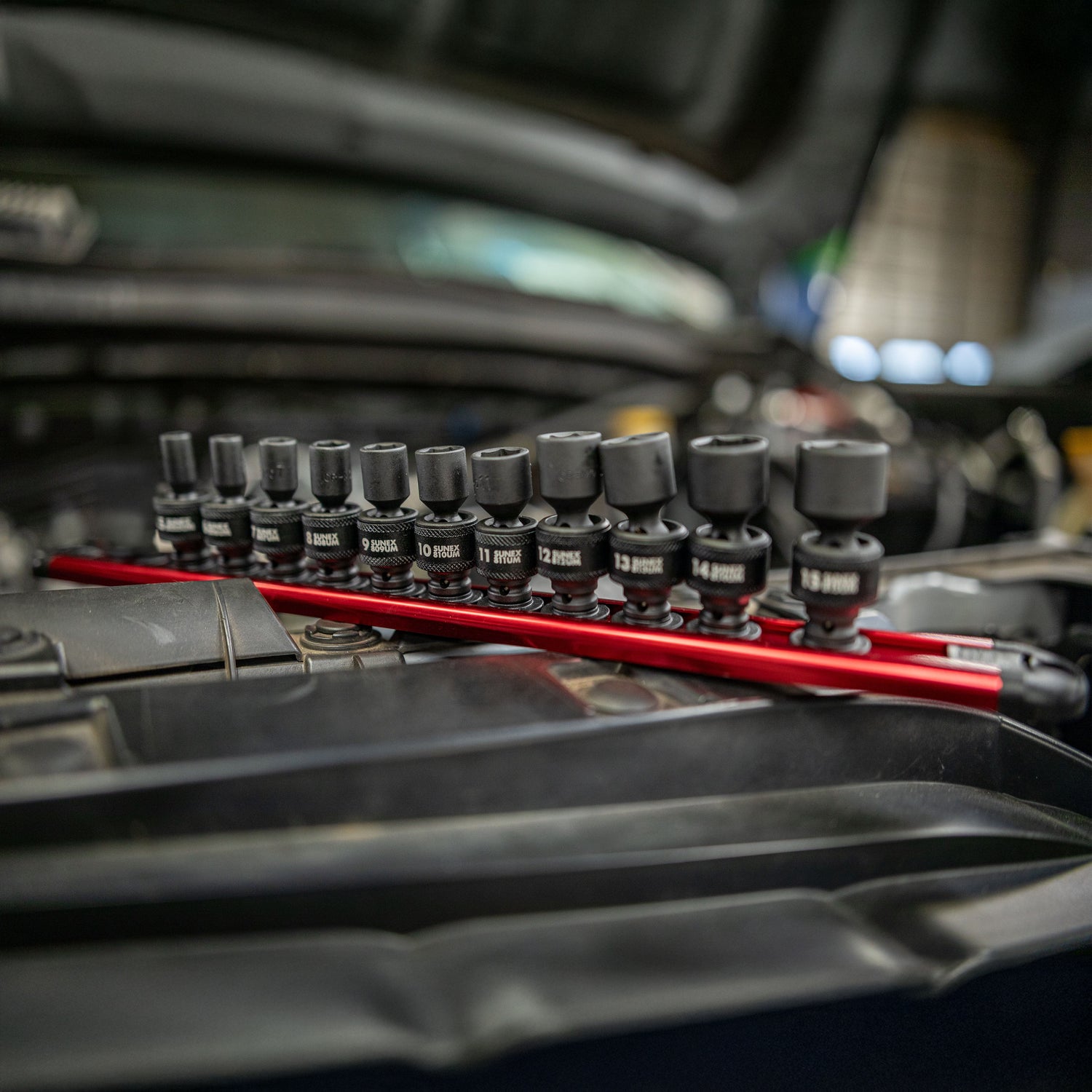 1825 1/2" Drive Metric Magnetic Universal Impact Socket Set