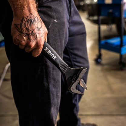 10" WIDE JAW ADJUSTABLE WRENCH 1-15/16" (51MM)