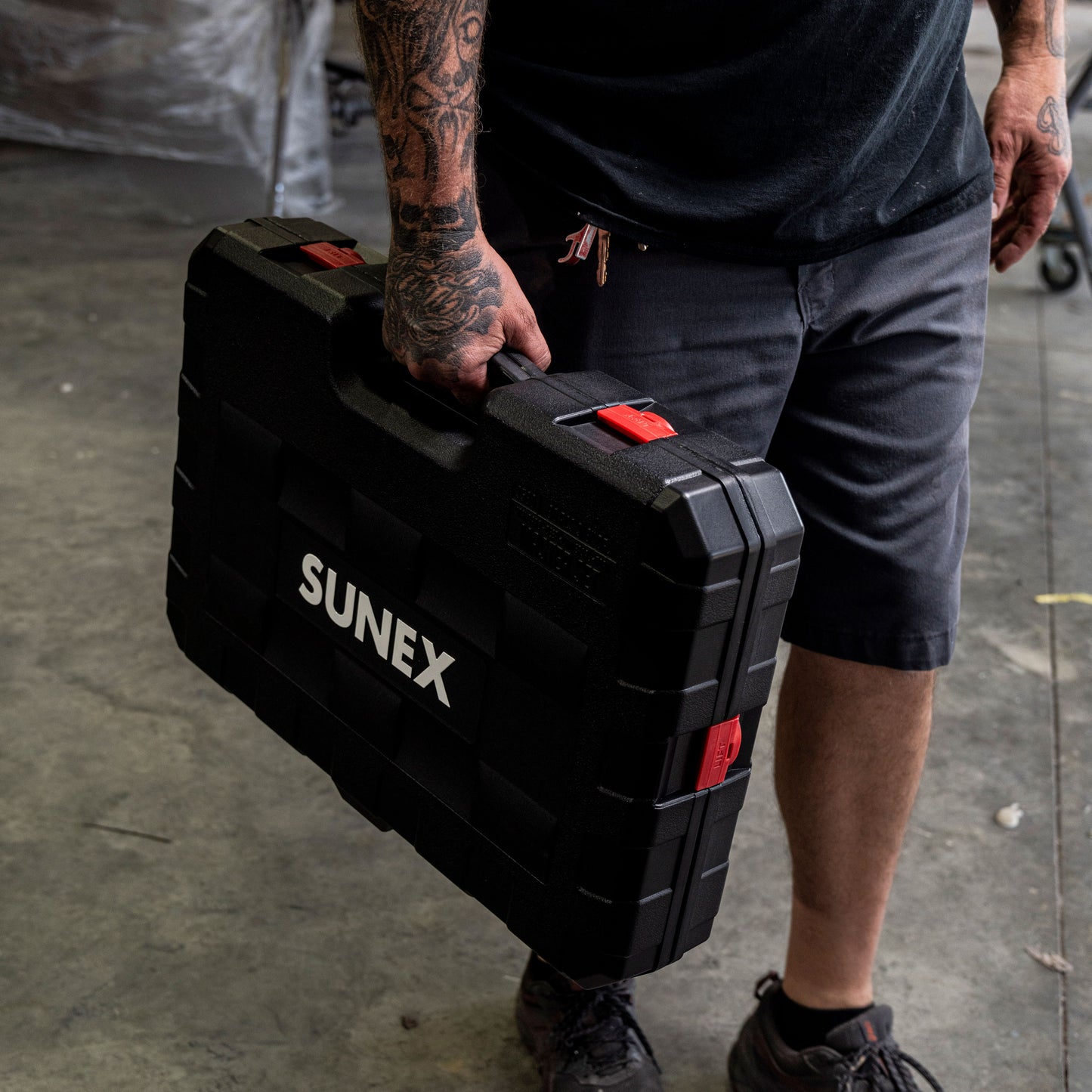 3/8" DRIVE SAE & METRIC 6 POINT STANDARD & DEEP WITH UNIVERSAL SOCKETS , STAR & EXTERNAL STAR BIT 80-PIECE MASTER IMPACT SOCKET SET