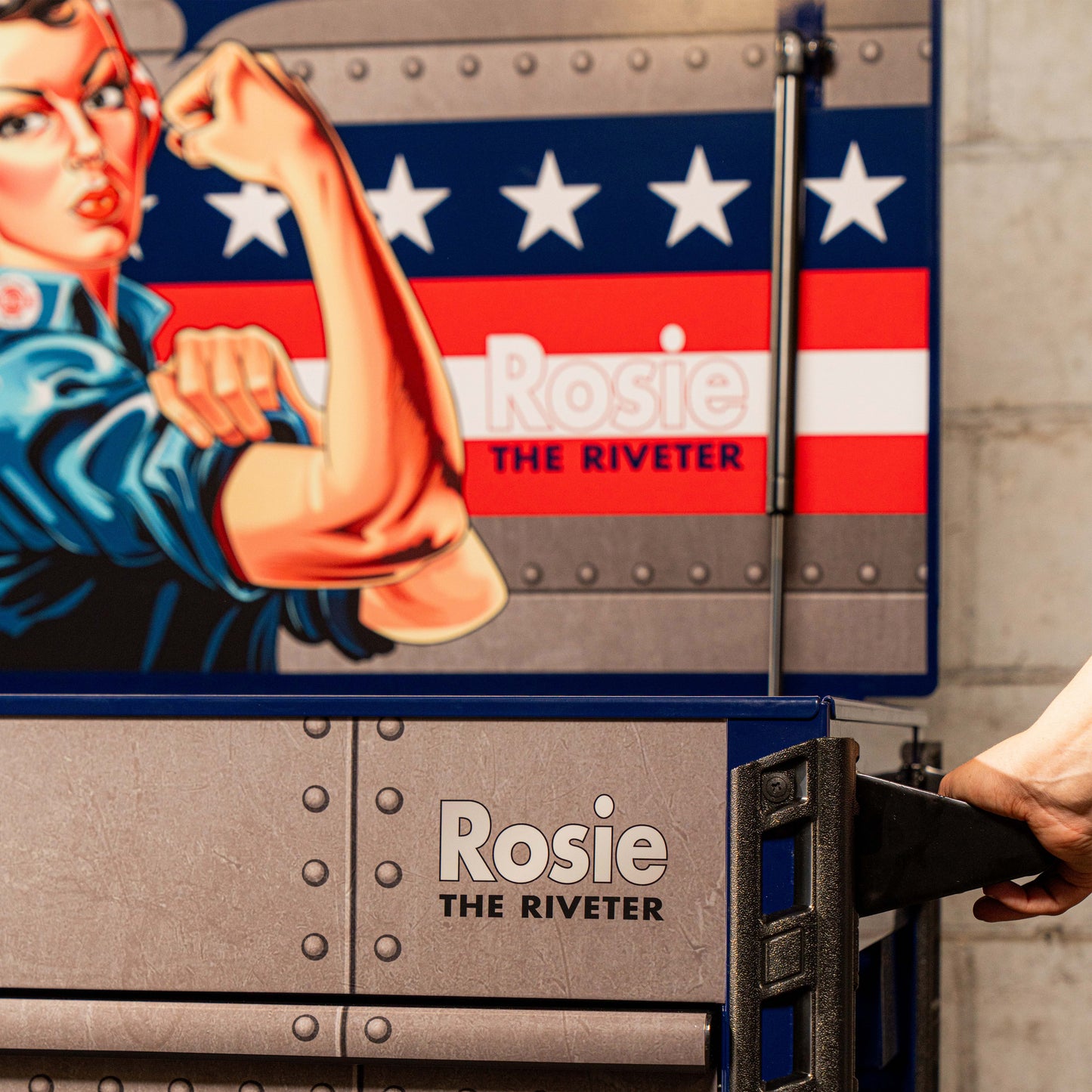 ROSIE THE RIVETER – 39" 6 DRAWER PREMIUM SERVICE CART – BLUE