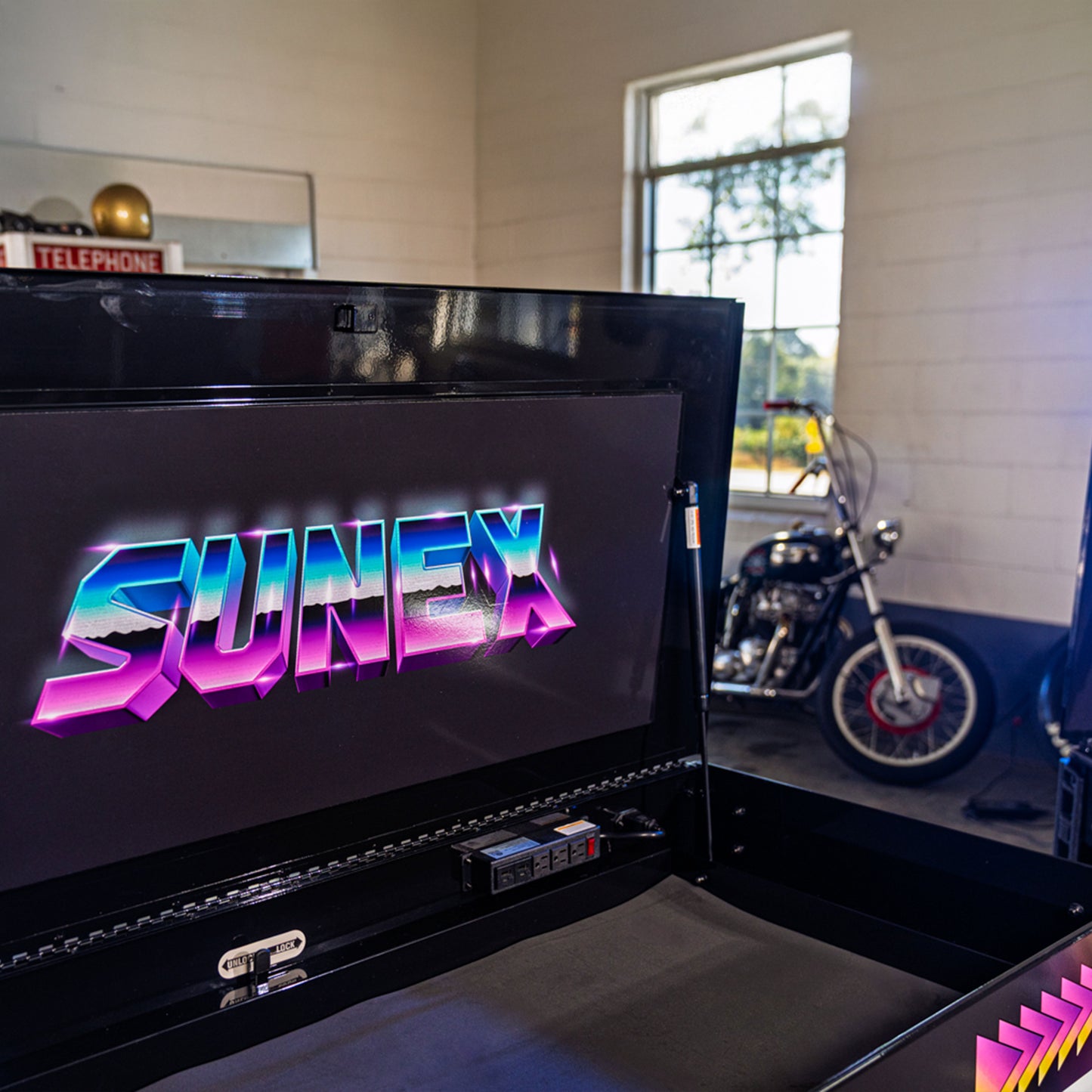 SYNTH DESIGNED JUIC’D BOX 50” 7 DRAWER POWERED CART - BLACK