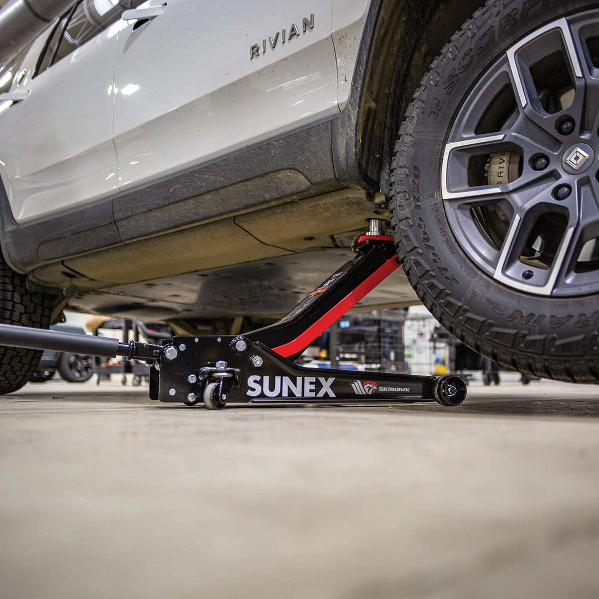 SKYHAWK 3.5 TON HIGH REACH FLOOR JACK