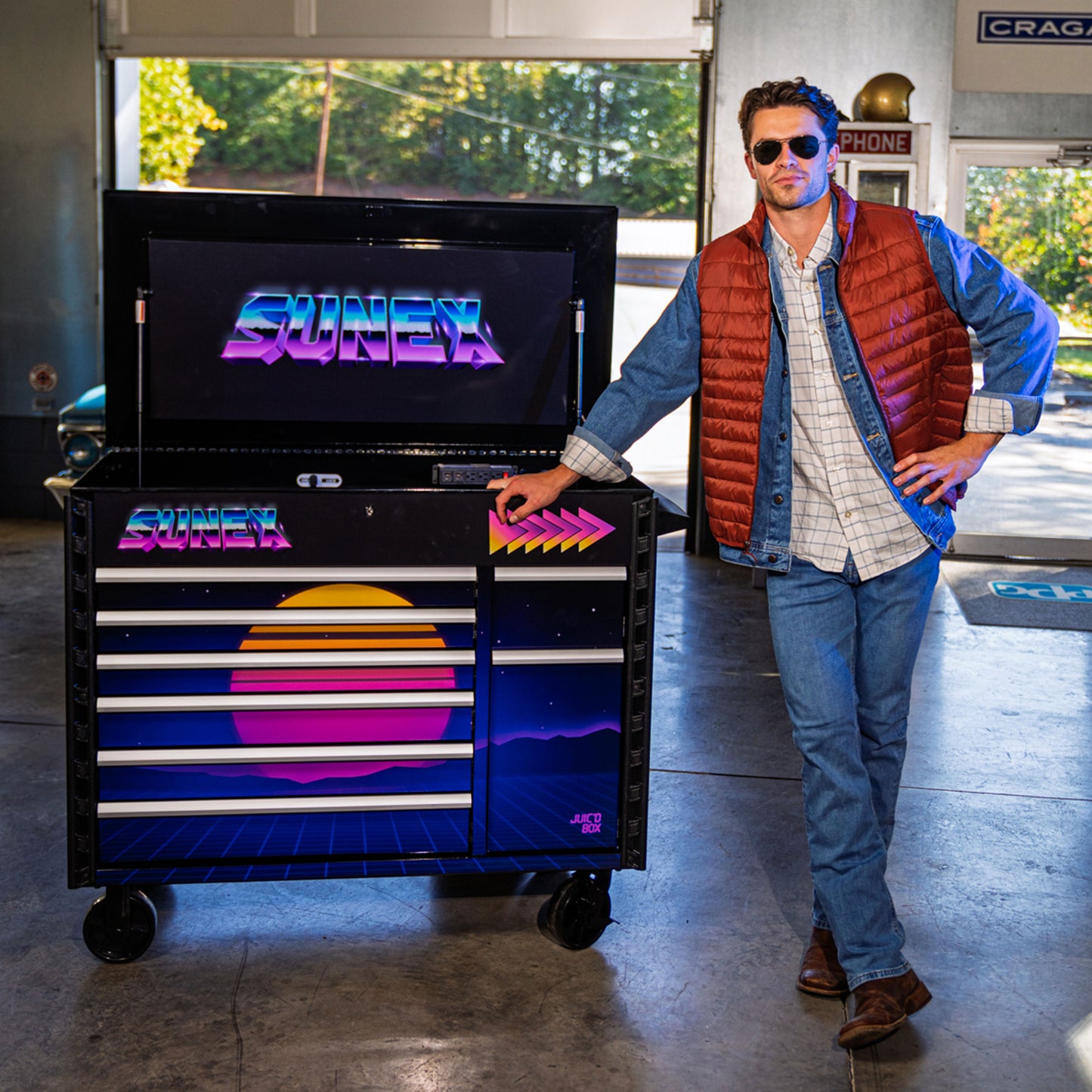 SYNTH DESIGNED JUIC’D BOX 50” 7 DRAWER POWERED CART - BLACK