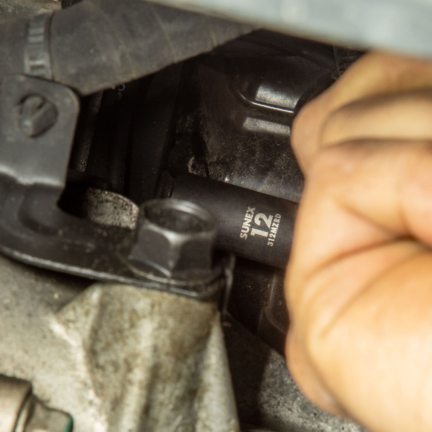 3/8" DRIVE METRIC 12 POINT MID-DEPTH 13-PIECE IMPACT SOCKET SET