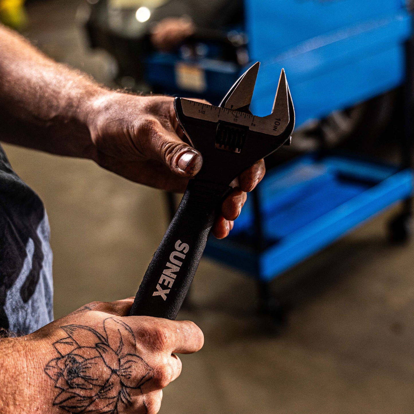 10" WIDE JAW ADJUSTABLE WRENCH 1-15/16" (51MM)