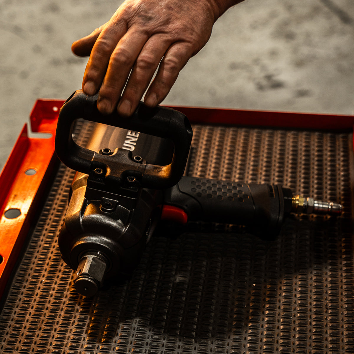 1" DRIVE MAGNESIUM COMPOSITE IMPACT WRENCH