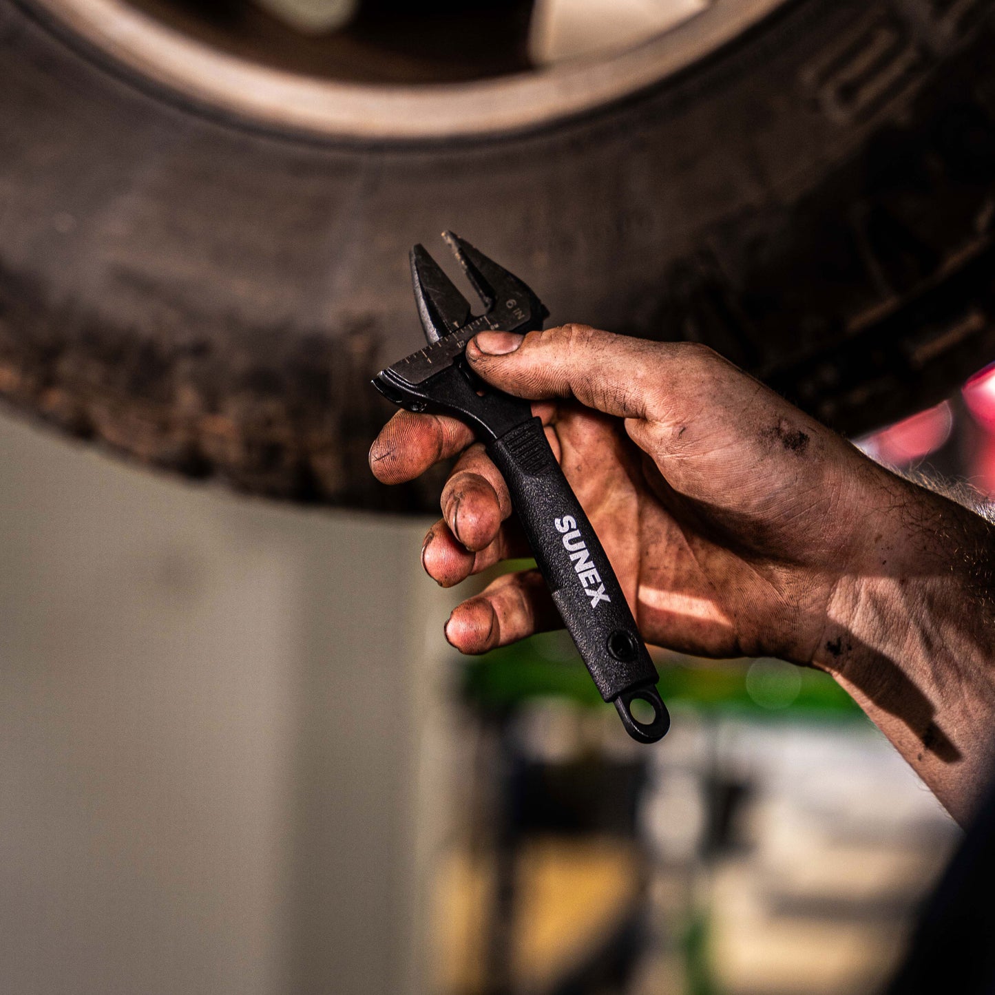 6" WIDE JAW ADJUSTABLE WRENCH 1-5/16" (34MM)