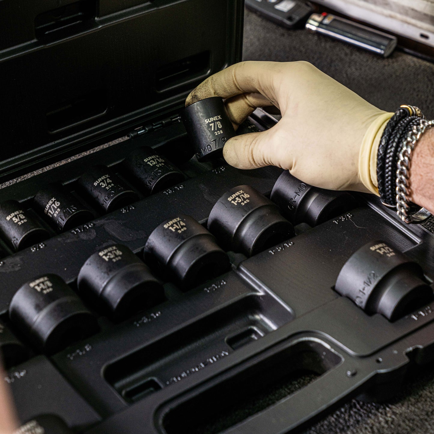 1/2" DRIVE SAE 6 POINT STANDARD 19-PIECE IMPACT SOCKET SET