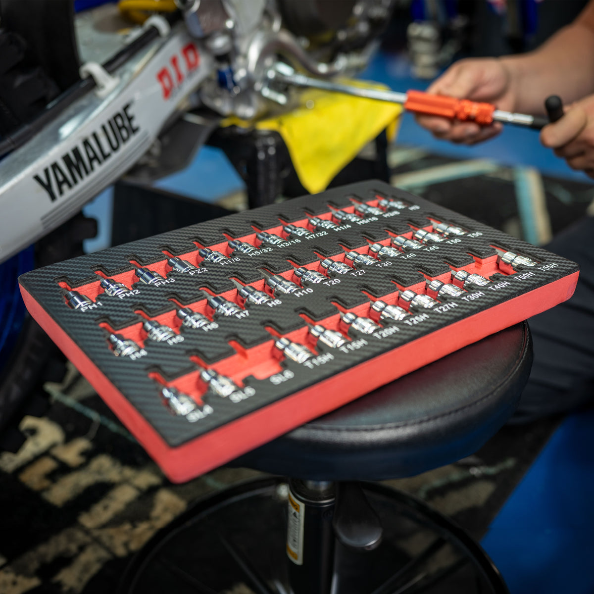 3/8" DRIVE SAE & METRIC HEX, TORX, TAMPERPROOF TORX, PHILLIPS, POZIDRIV & SLOTTED SET IN EVA FOAM