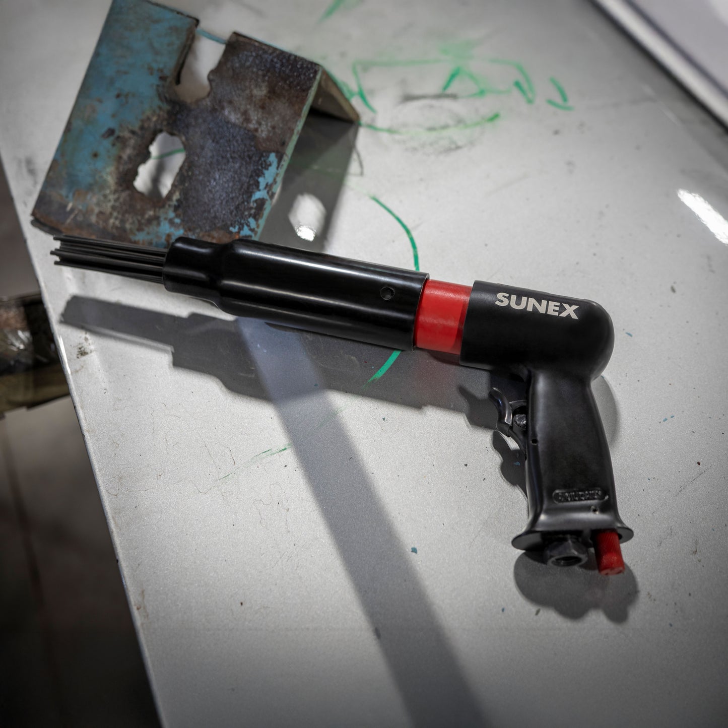 PISTOL GRIP NEEDLE SCALER