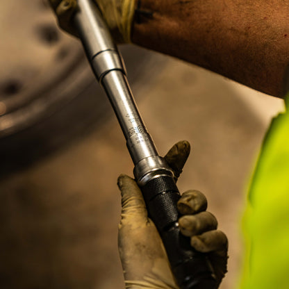 ¾" DRIVE 100-600 FT-LB (150-800 NM) DUAL-DIRECTION TORQUE WRENCH