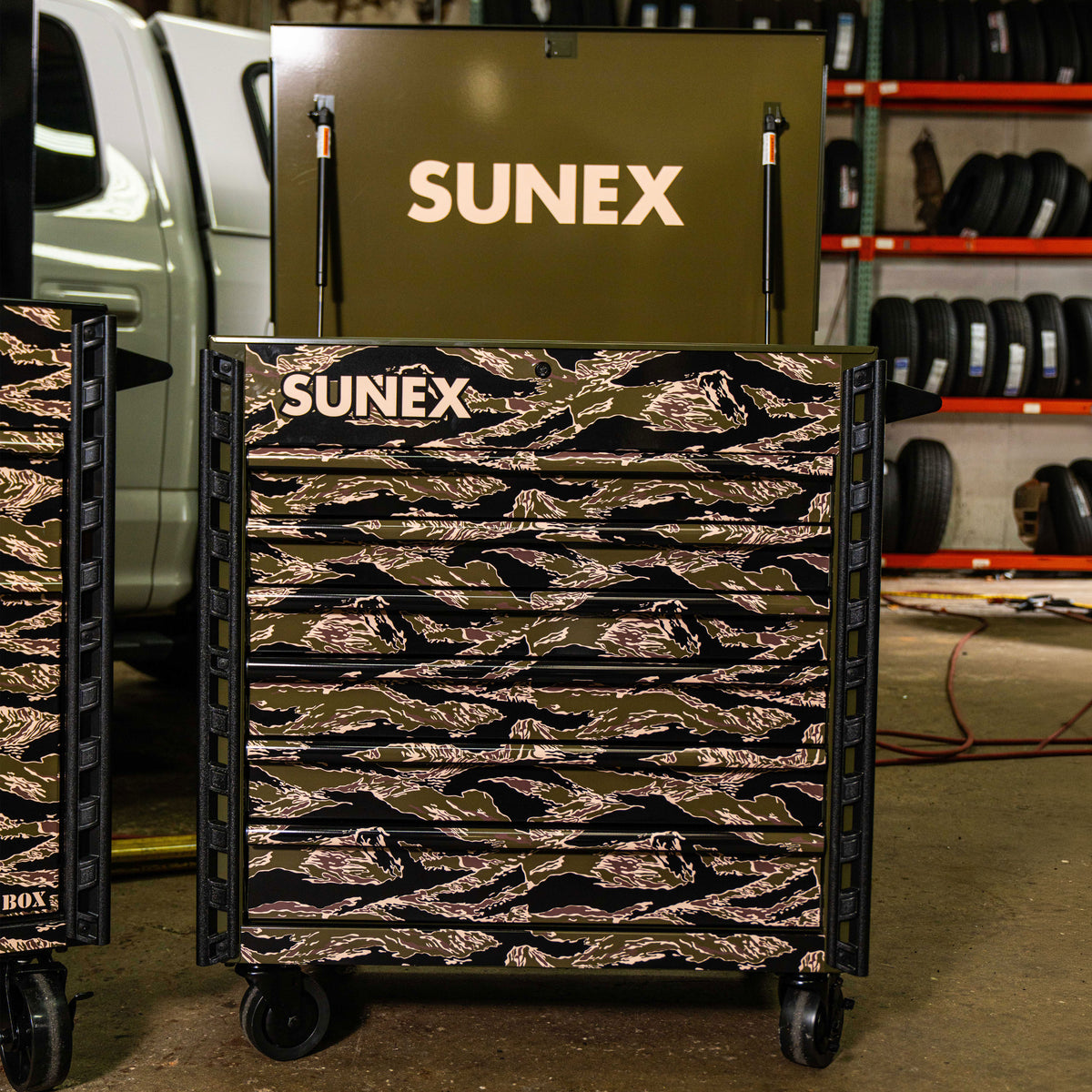 SHADOW TIGER CAMOUFLAGE – 39" 6 DRAWER PREMIUM SERVICE CART – OLIVE DRAB GREEN