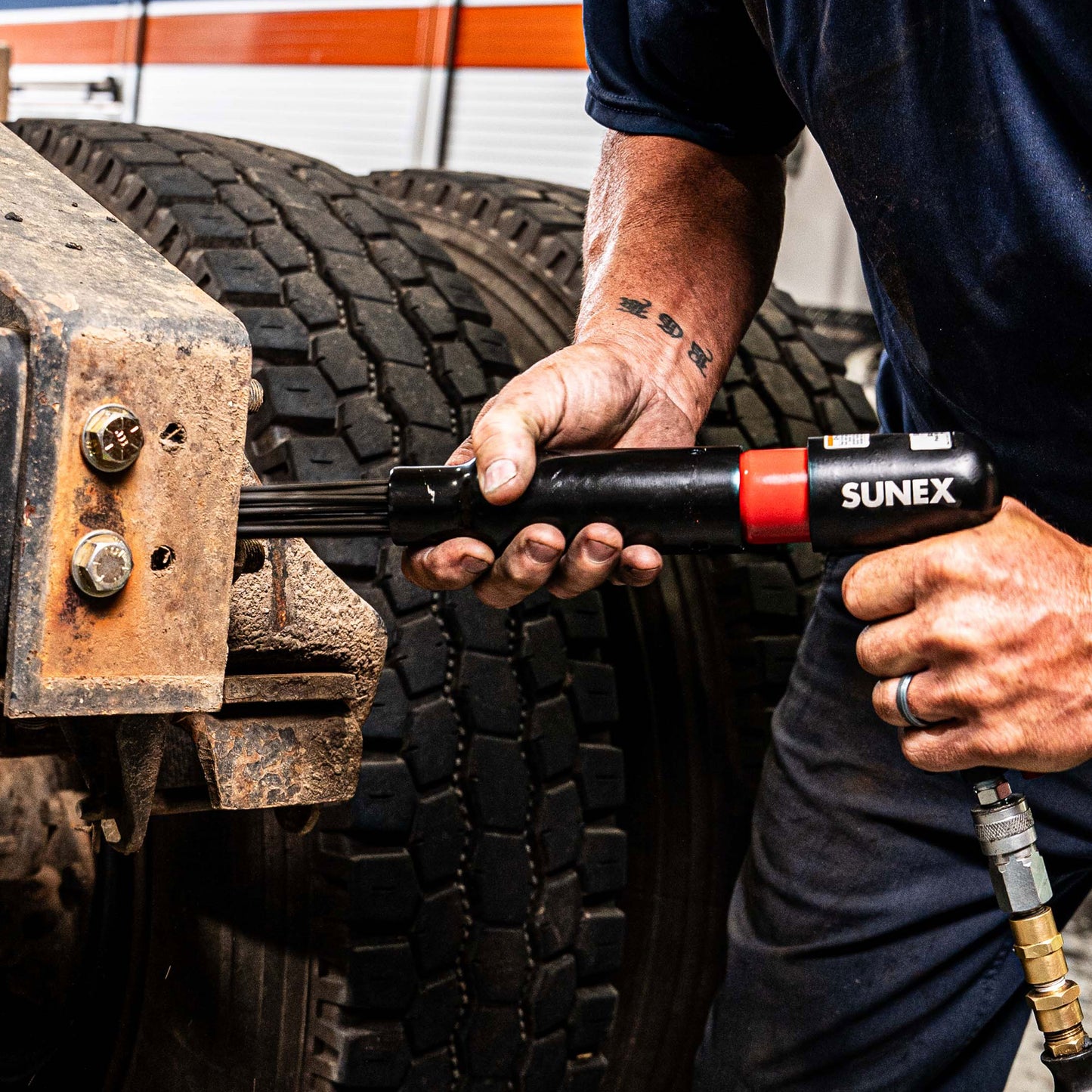 PISTOL GRIP NEEDLE SCALER