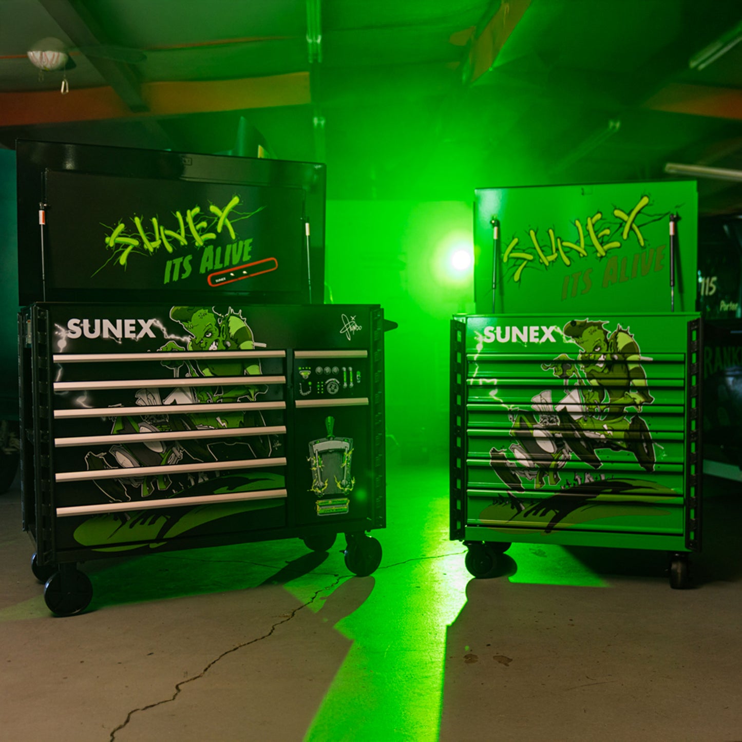 TONY SQUINDO “ITS ALIVE” PREMIUM FULL DRAWER SERVICE CART - LIME GREEN