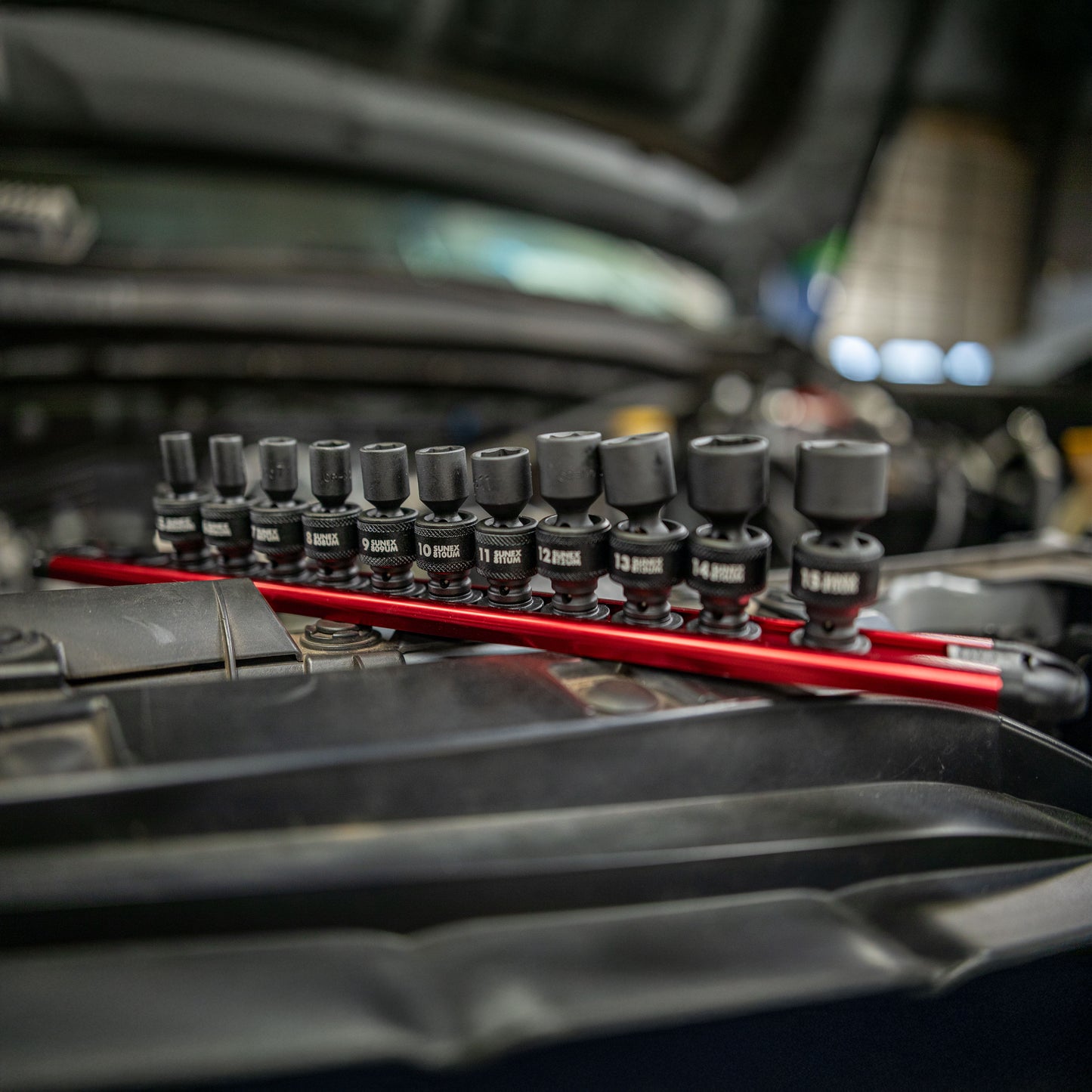 1/4" DRIVE METRIC 12 POINT MAGNETIC UNIVERSAL 11-PIECE IMPACT SOCKET SET