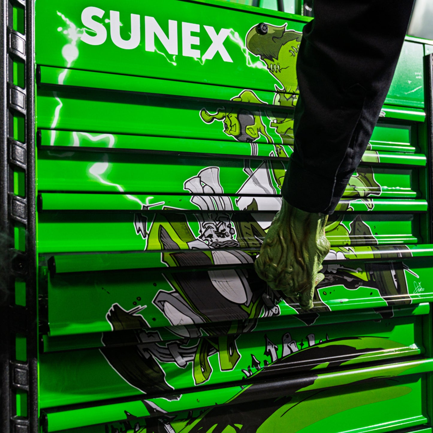 TONY SQUINDO “ITS ALIVE” PREMIUM FULL DRAWER SERVICE CART - LIME GREEN