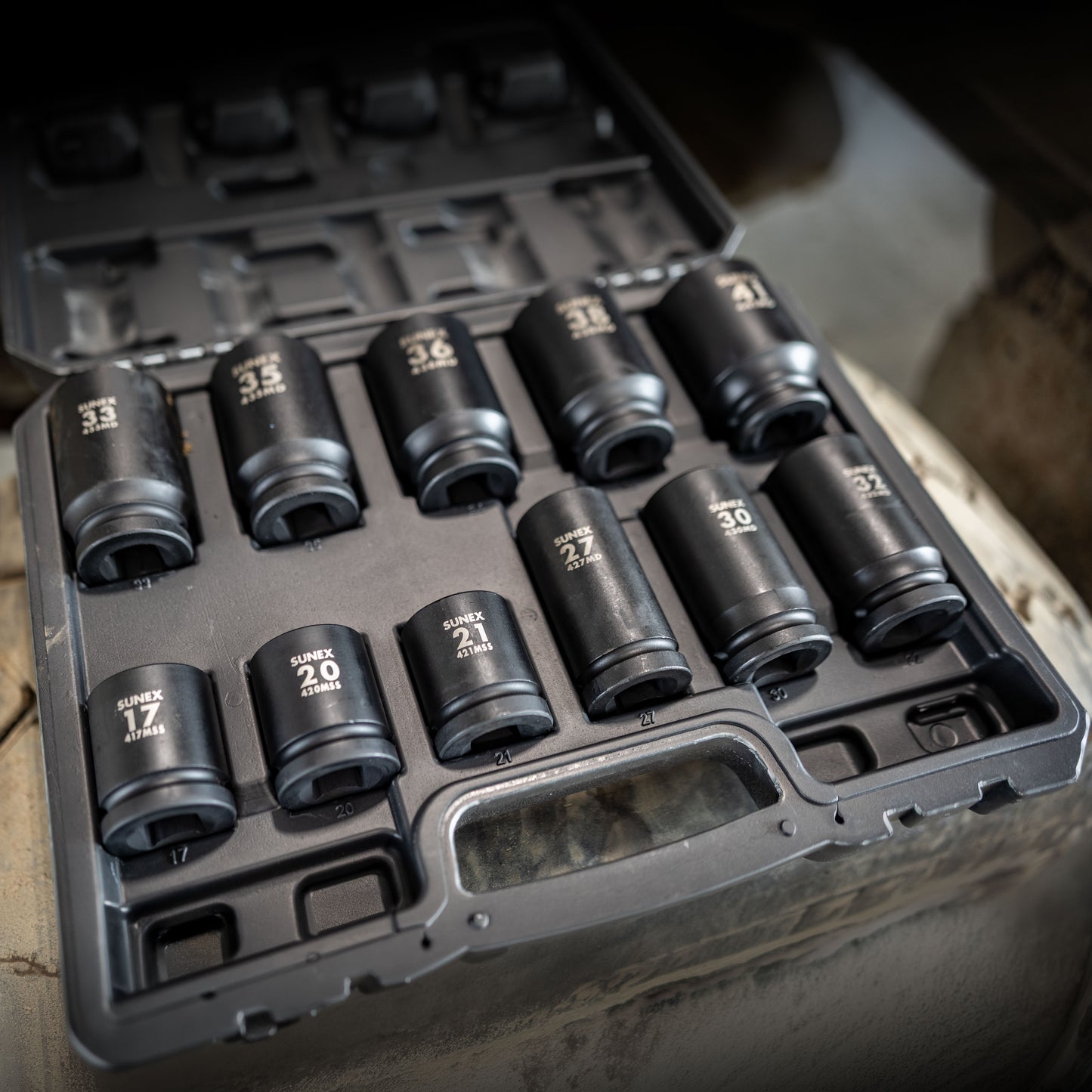 3/4" DRIVE METRIC 6 POINT DEEP & 4 POINT SQUARE BUDD WHEEL 11-PIECE IMPACT SOCKET SET