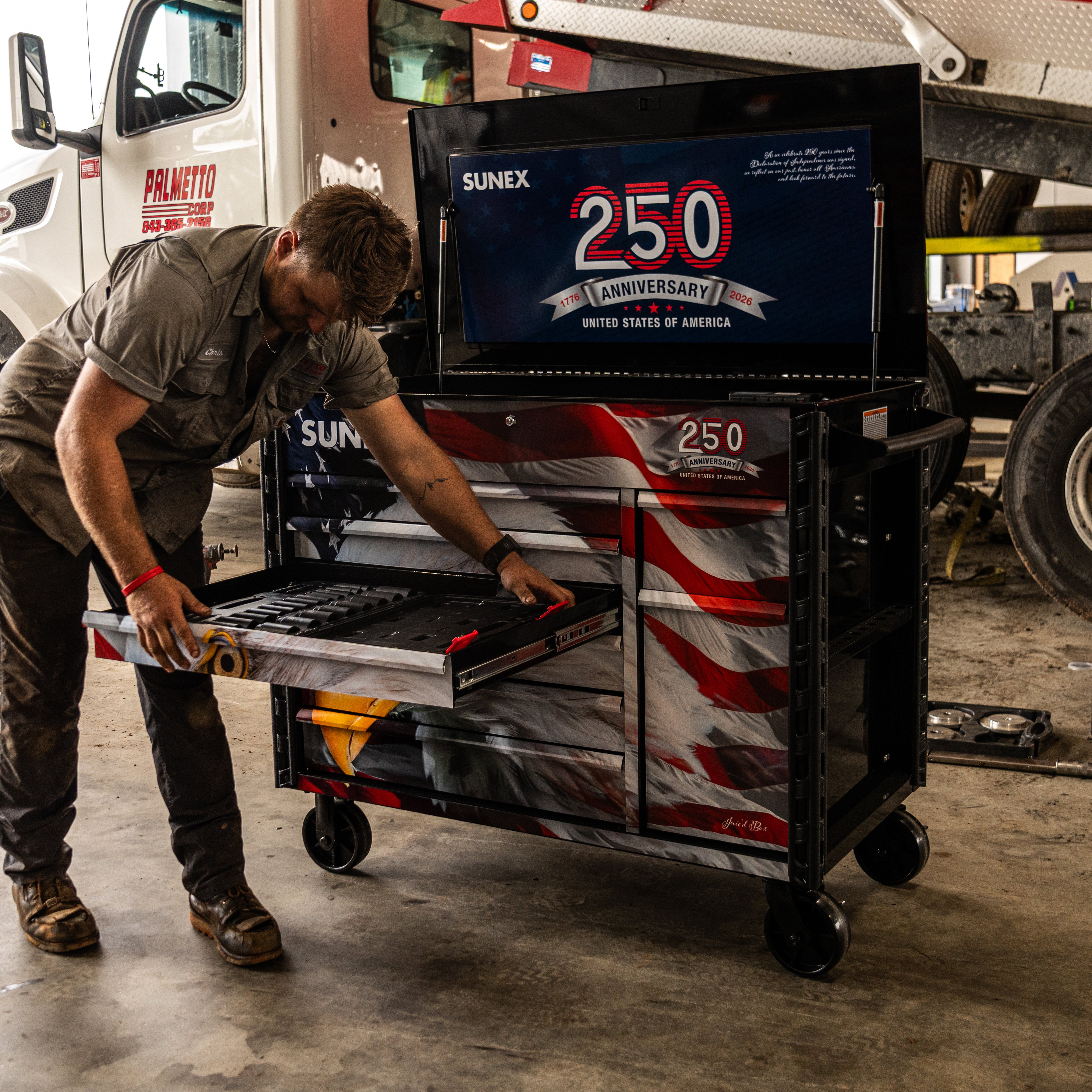 アメリカ 米国 セット American Eagle 250th USA Anniversary Designed Juic'd BOX 50” 7