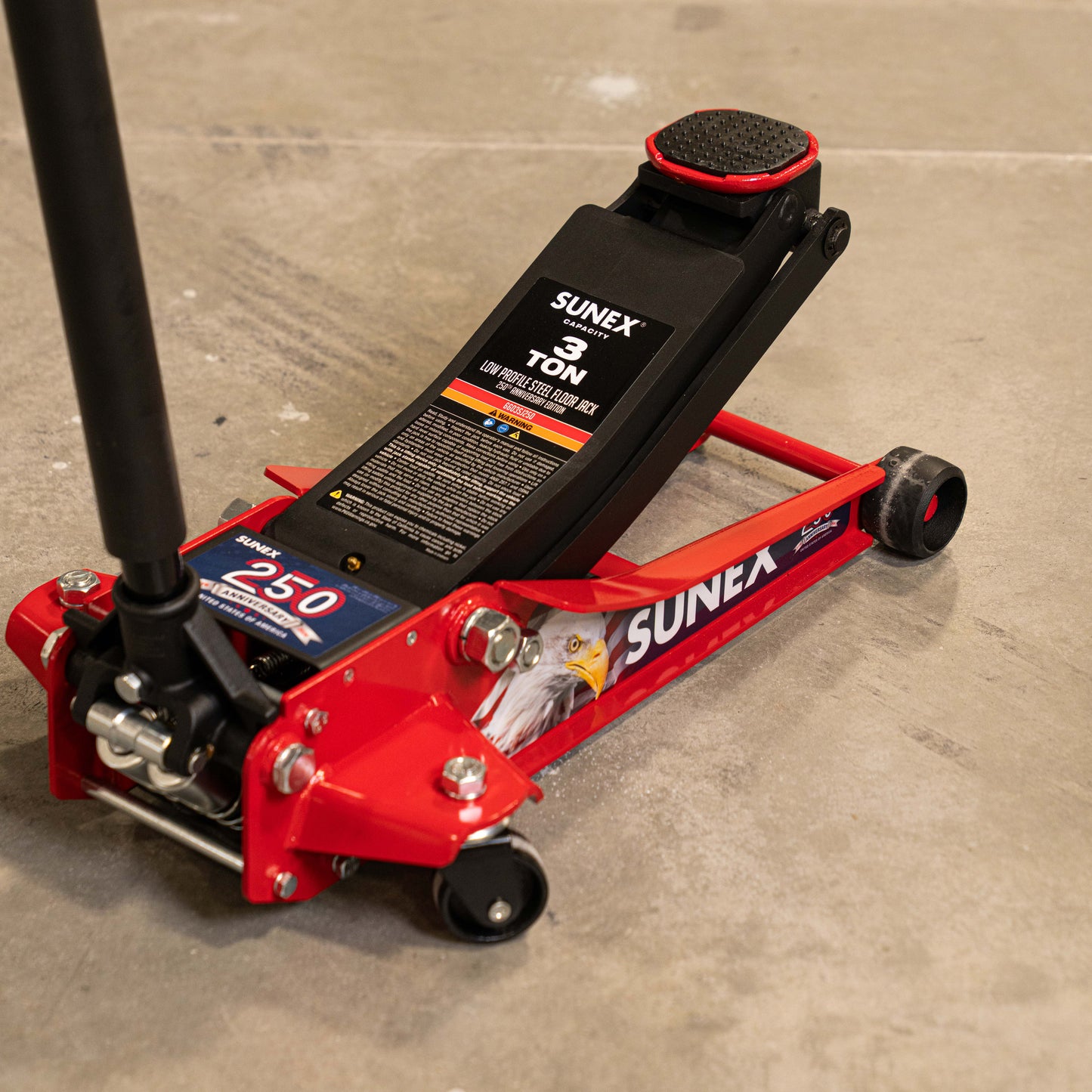 AMERICAN EAGLE 250TH 3 TON STEEL LOW PROFILE FLOOR JACK