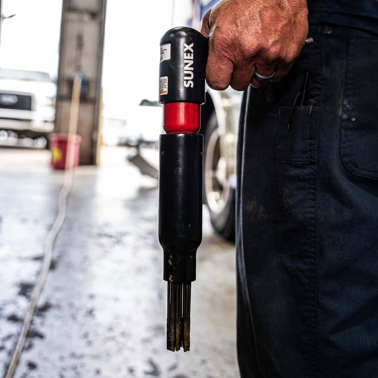 PISTOL GRIP NEEDLE SCALER