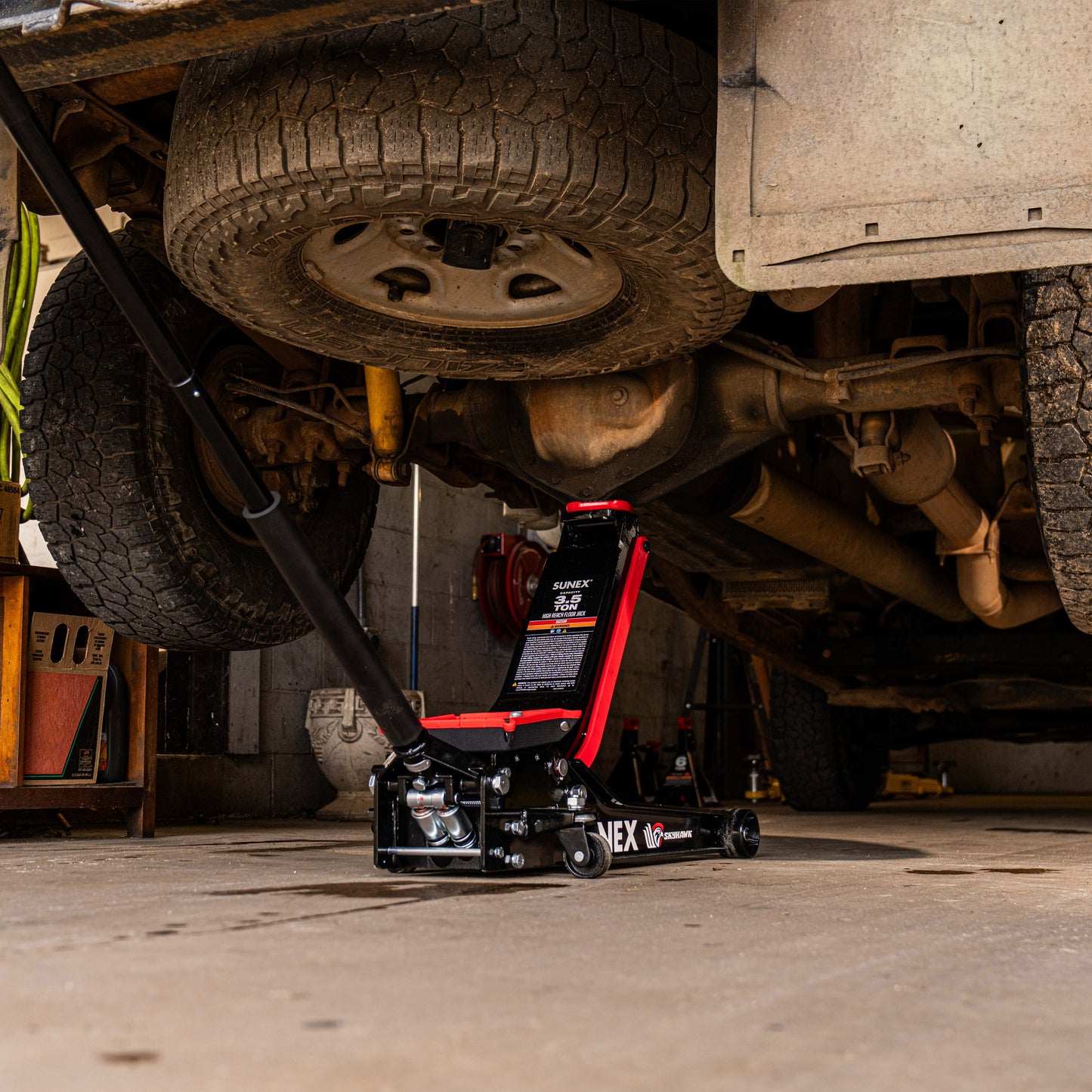 SKYHAWK 3.5 TON HIGH REACH FLOOR JACK