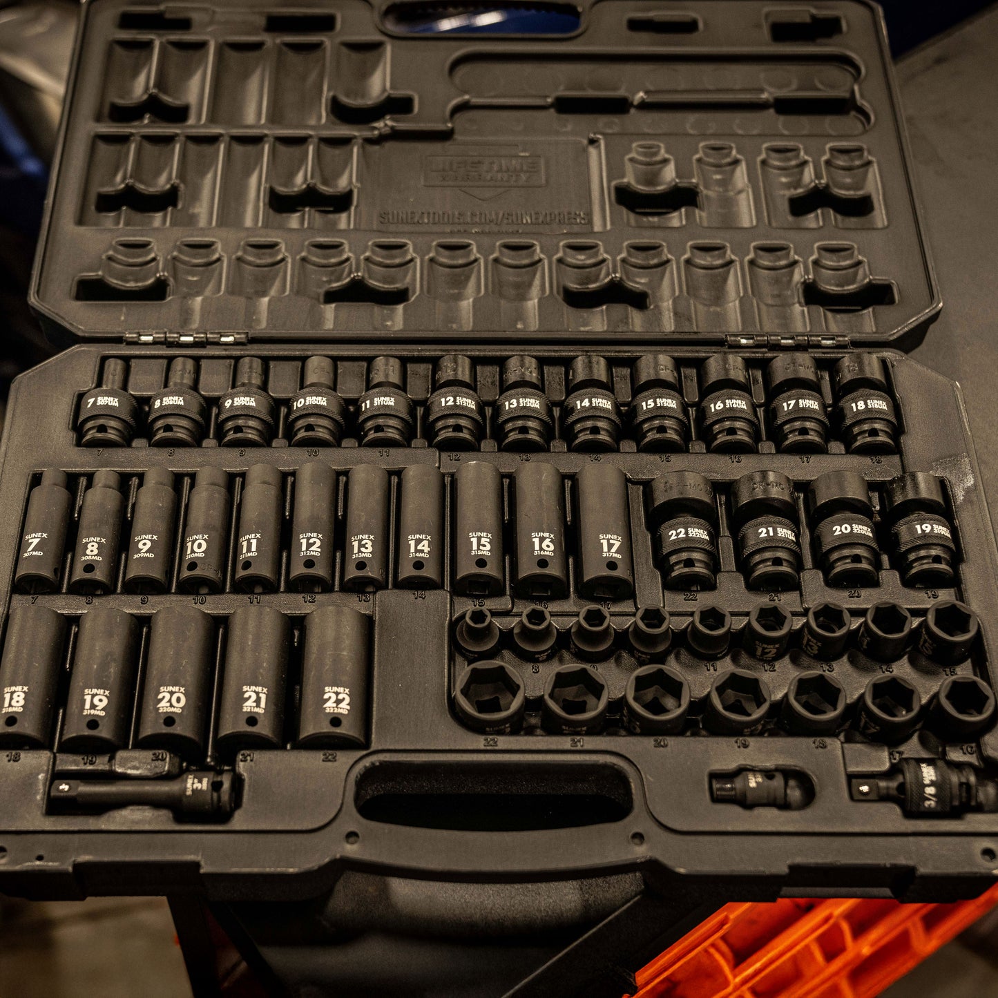 3/8" DRIVE METRIC 6 POINT STANDARD & DEEP WITH UNIVERSAL SOCKETS 51-PIECE MASTER IMPACT SOCKET SET