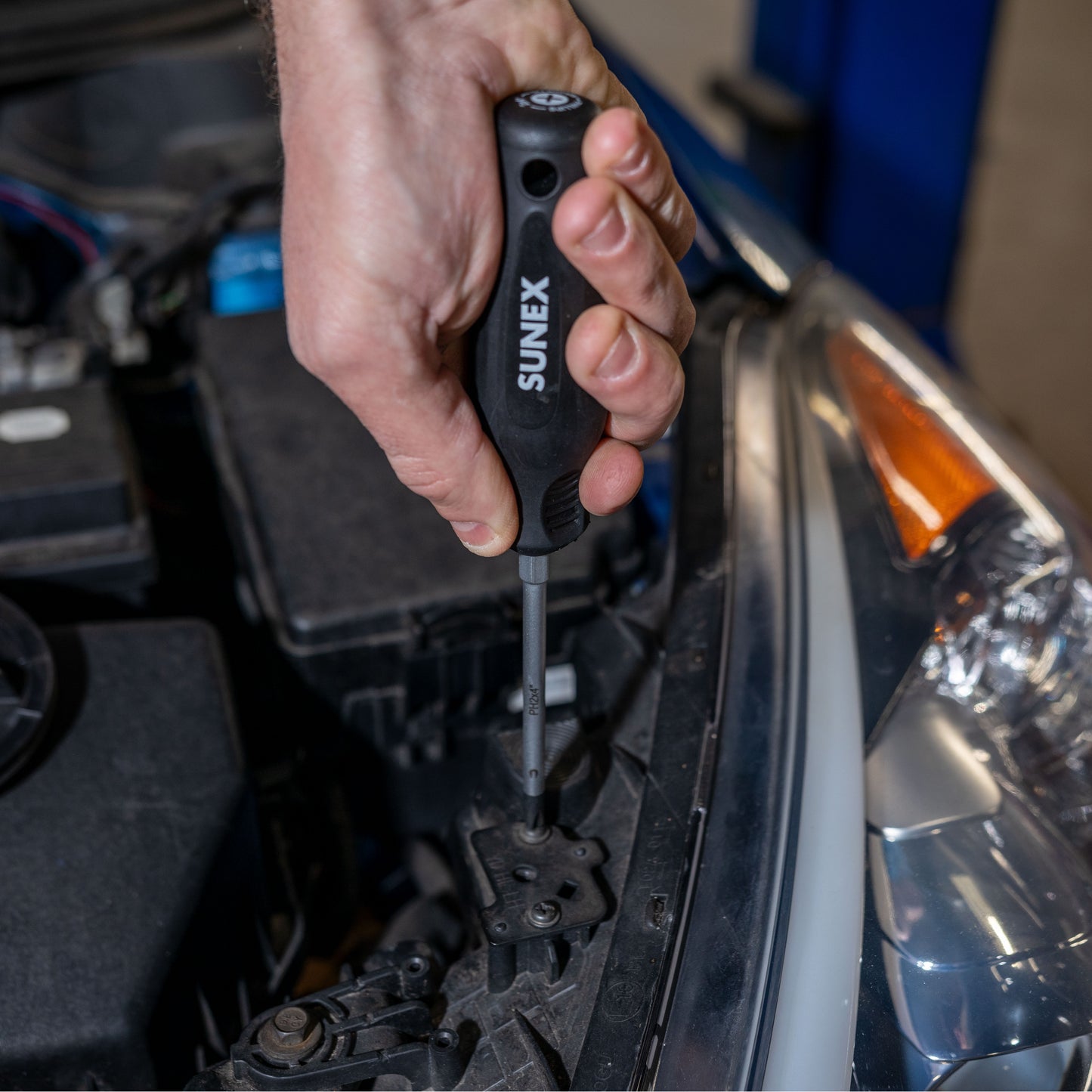 PHILLIPS® & SLOTTED MAGNETIC 12 PIECE SCREWDRIVER SET IN EVA FOAM