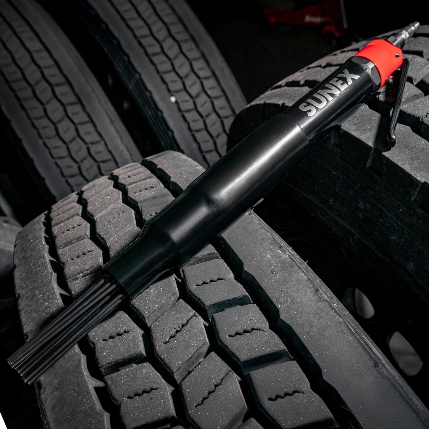 HEAVY DUTY STRAIGHT NEEDLE SCALER